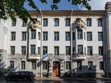 Pop-up äripinnad ajaloolises juugendhoones