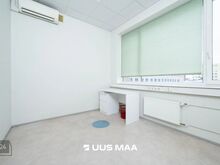 ÄRIPIND

Pakume üürile  12m² suurust kabinetti, mis asub hoone 2