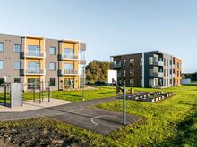 SUURE TERRASSIGA PRIVAATNE 3-TOALINE RAEMÕISAS!