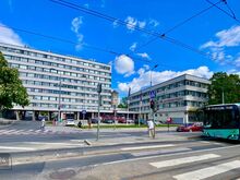 VALGUSKÜLLANE ÄRIPIND KESKLINNAS!