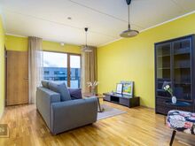 Suurem 2-toaline korter walk-in garderoobiga ja suure rõduga