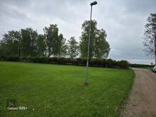 Müüa elamumaa (muru),krundi piiril tööstusvool  3×20A,puurkaevu vesi,valguskaabli ühendus (int