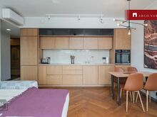 Stiilne 2-toaline suure terrassiga (32 m²) korter