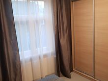 Korter: Köök (6m2), esik (5m2), WC (1m2), elutuba (9m2) ja magamistuba (9m2)