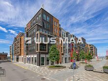 KORTERI HINNAS PANIPAIK JA PARKIMISKOHT!



Korter on suurusega 76,2 m², millele lisandub 6,2 m² k