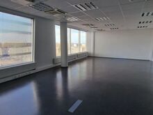 Üürile anda büroo, 131m2, Väike- Paala1 !