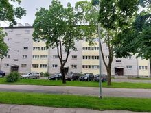 Päikeseline ja sisustatud 2-toaline korter Sillamäe kesklinnas! Vaba sissekolimiseks!Kuulutuse tek