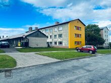 2.korrus, maja keskel!