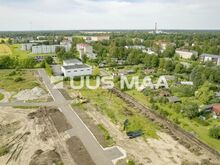 Liitumistega paarismaja krunt, hea transpordiühendusega Kehras