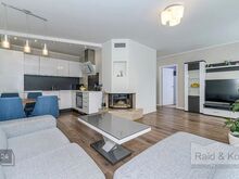 MAAKLERITASU 700 EUR!