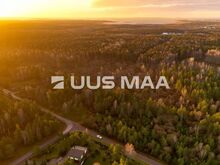 Müüa pea 0,5 ha suurune kommunikatsioonidega elamukrunt!