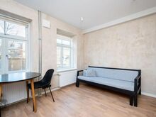 Hubane stuudiokorter renoveeritud majas, Uue maailma asumis!