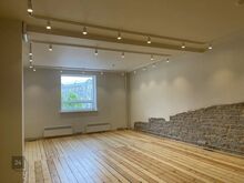 Esimesed 3 kuud 7 eur/m2 ja siis 9,5 eur/m2

Üürile anda 48 m² äripind Tallinna kesklinnas, Stoc