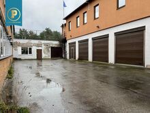 Eraldi sissepääsuga autopesulaks sobilik pind