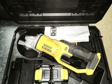 Akunurklihvija Dewalt DCG412M2-QW, 18 V, ostetud 21.10.2024 Garantii!