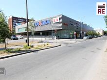 Esinduslik kaubandus- teeninduspind Stroomi Keskuses