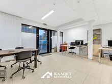 VITRIINAKNAD2 PARKIMISKOHTASUUR LADUJAHUTUS