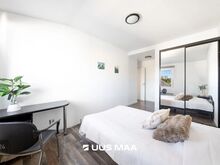 Hoovipoolne, kõrged laed. Hindamisakt 218 000. Airbnb võimalus.
