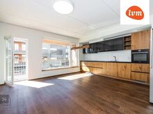 Kaks rõdu, kaks parkimiskohta, läbi maja planeering! Ilus hoov!