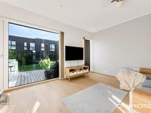 5 TUBASAUNÕHTUPÄIKESE TERRASSKAKS PARKIMISKOHTA