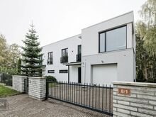 Avar 6-toaline majaosa Pirital 191m2