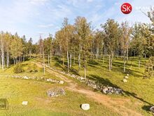 Tõeliselt kaunis kõrghaljastuse ja kiviaedadega kinnistu