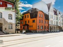 Eraldiseisev esinduslik büroohoone kesklinnas