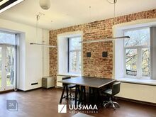Stiilne privaatne büroo ajaloolises hoones