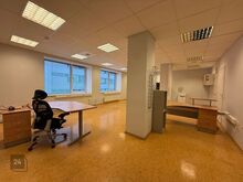 Büroopind kohe saadaval! Veeühendusega ruum!