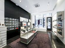 Üürile anda äripind butiigile või galeriile.