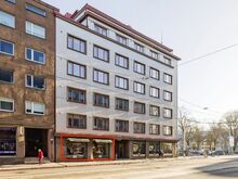 SUURE VITRIINAKNAGA PIND SÜDALINNAS!