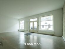 Üürile anda värskelt renoveeritud äripind Kuressaare südalinnas!