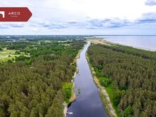 Männimetsaga elamukrunt Audru jõe ääres, Pärnu külje all