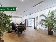 HOONE JA PINNAD

Üüripind kokku: 1 405,5 m²

sh esimene korrus 1 278,3 m2

teine korrus 138,0 m2
