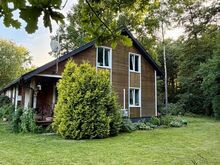 MAJAOSA: METS, MERI, AED, TUPIKTÄNAV, HOUSE