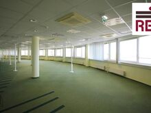 Avar büroopind Järvevana tee 9 ärihoones.