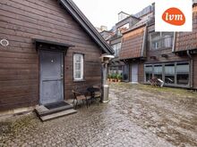 MÜÜA STIILNE JA RUUMIKAS ERALDI SISSEKÄIGUGA KORTER/MAJAOSA VANALINNAS!