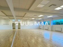 KOGU SISUSTUSEGA SAAL