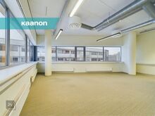 VALGUSKÜLLANE NURGAPEALNE BÜROORUUM!