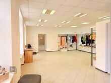 Kuressaare kesklinnas pakkuda üürile äripind suurusega 62,7 m²