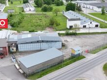 Üürile anda asfalteeritud ja aiaga piiratud mitmeotstarbeline tootmis- ja laopind- ärimaa (100%)