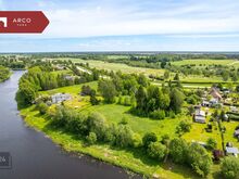 Pärnu jõe kaldal tükk suurepärast maad