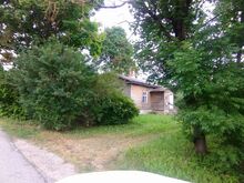 Kesklinna piiril asuv, rahulikus piirkonnas kinnistu