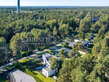 Kvaliteetne välibasseiniga eramu Pirital