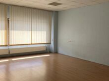 Kadaka tee 72A ärimajas anda üürile büroo 36,6 m2