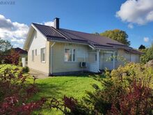 Katusekorrusel akendega lisapind.