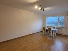 PÕHIINFOObjekti tüüp: 1-toaline korterAsukoht: Kohtla-Järve, Ahtme mnt 57Üldpind: 32,1 m²Korru