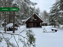 Peipsi järve ja Narva jõe läheduses  männimetsas müüa kinnistu suurusega 2031 m2, millel paikn