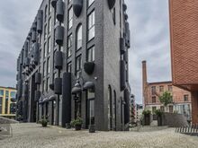 Eraldi sissepääsuga büroo- või teeninduspind