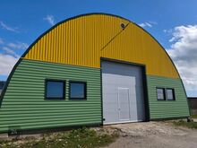 Osaliselt renoveeritud kaarhalliga krunt